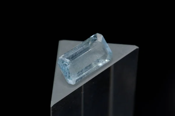 Natural Blue Aquamarine Stand — Stok Foto