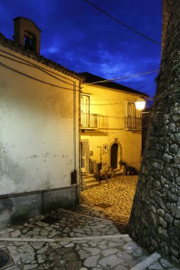 alacakaranlıkta eski köyleri