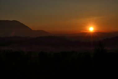 bir kış günbatımı İtalya