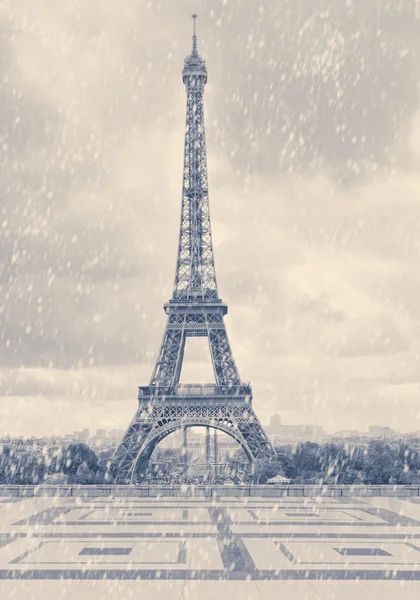 Torre Eiffel de París. Primera nieve —  Fotos de Stock