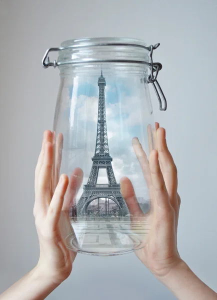 Paris in jar. Concept graphis - symbol of dreams. — Stock Photo, Image