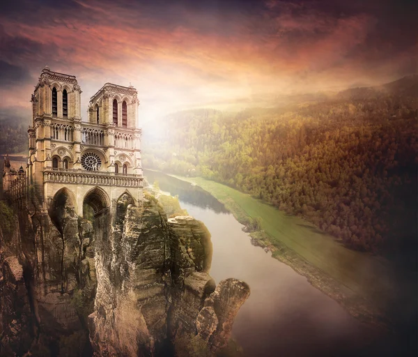 Castello in montagna. Arte digitale fantasy Foto Stock Royalty Free