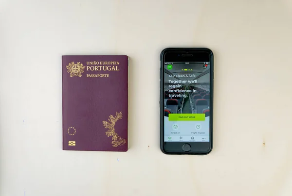 Portekiz pasaportu ve akıllı telefonu çekimleri
