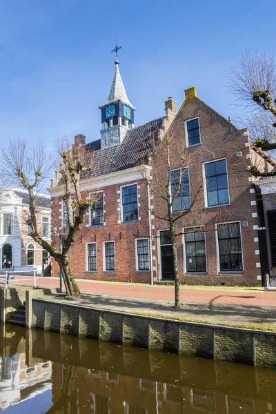 Historisch Stadhuis Aan Het Kanaal Balk Nederland — Stockfoto