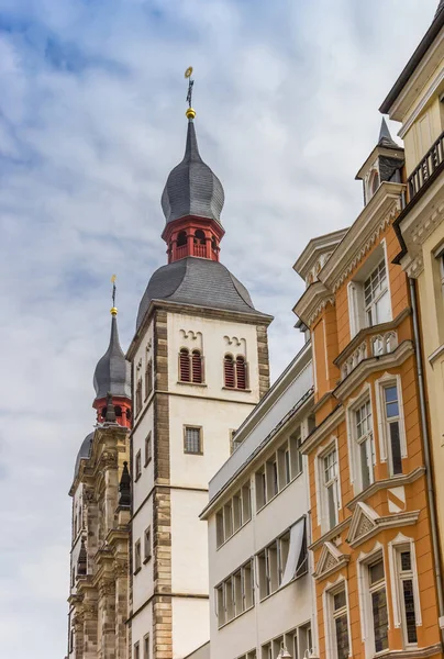 ドイツ ボンのナメン イェシュキルシュ教会の塔 — ストック写真