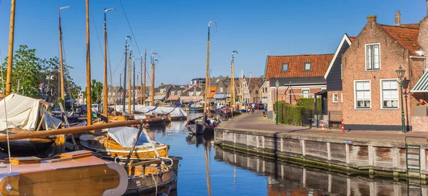 Hollanda Spakenburg Tarihi Limanındaki Ahşap Gemilerin Panoraması — Stok fotoğraf