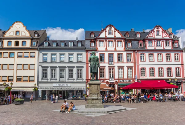 Καταστήματα Και Εστιατόρια Στην Αγορά Jesuiten Sqaure Στο Koblenz Gemany — Φωτογραφία Αρχείου