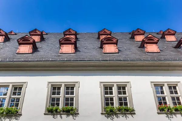 Almanya Nın Koblenz Kentindeki Tarihi Bir Binanın Çatı Pencereleri — Stok fotoğraf