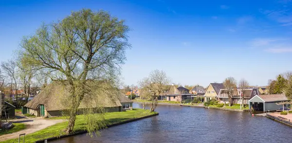 Panorama Van Het Kanaal Het Kleine Dorp Warten Nederland — Stockfoto