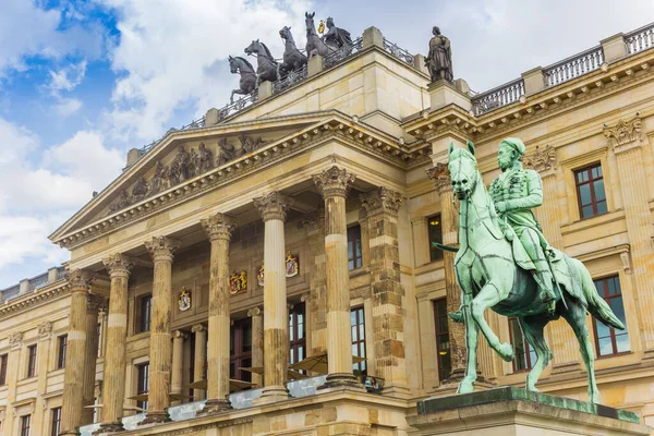 Estatua Jinete Frente Castillo Braunschweig Alemania —  Fotos de Stock