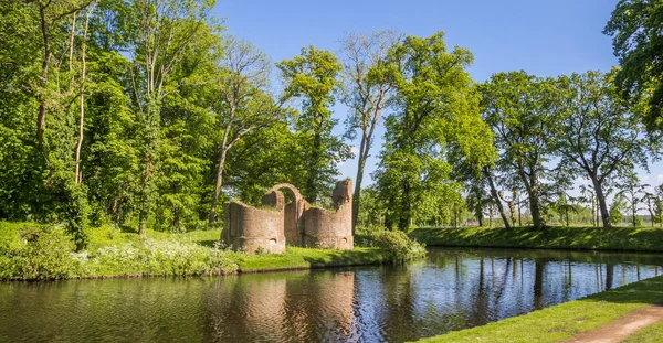 Panorama Las Ruinas Del Castillo Toutenburgh Vollenhove Países Bajos — Foto de Stock