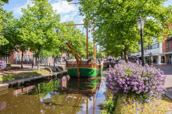 Wooden Sailing Ship Shopping Street Papenburg Germany — Stockfoto