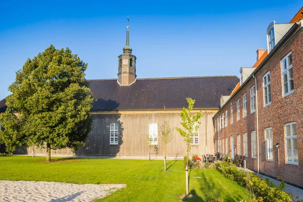 Achterzijde Van Historische Moravische Kerk Christiansfeld Denemarken — Stockfoto