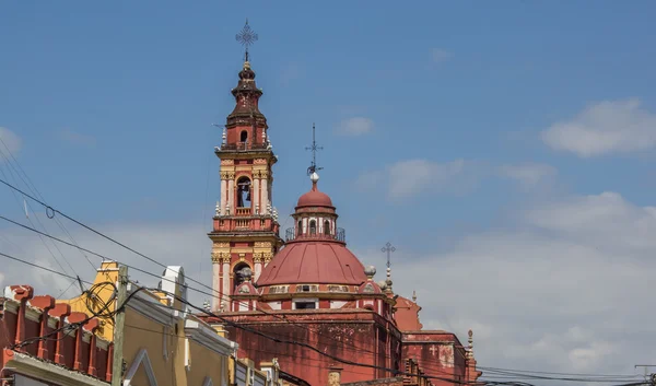 Top van de kathedraal van San Francisco in Salta — Stockfoto