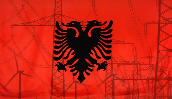 Concept énergétique Albanie Drapeau avec poteau électrique — Photo