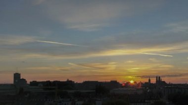 Timelapse Münih skyline günbatımı