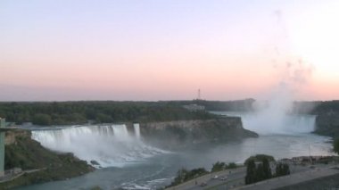niagara güneş doğarken düşüyor
