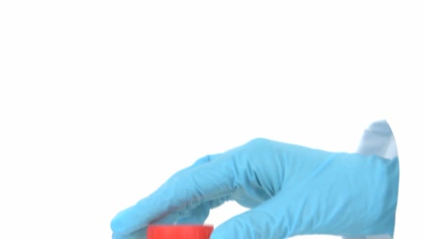 Mão do cientista com tubo — Vídeo de Stock