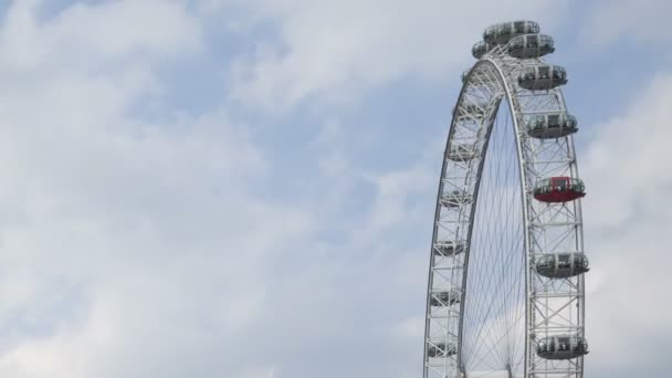 London Eye at daytime with clouds — Stock Video