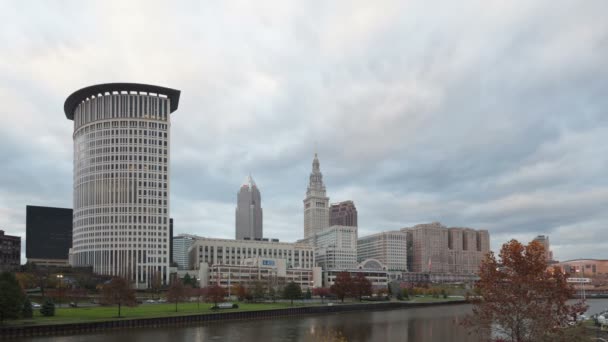 Cleveland skyline centre-ville coucher de soleil — Video