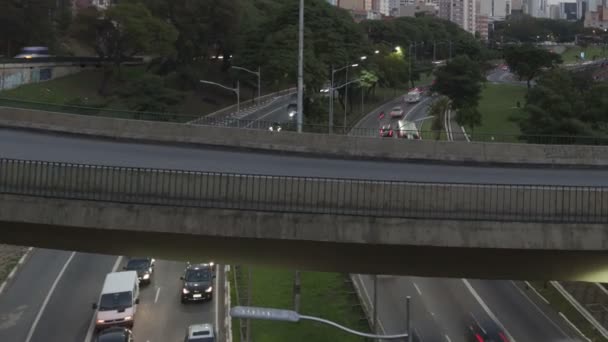 Sao Paulo 'da trafik — Stok video
