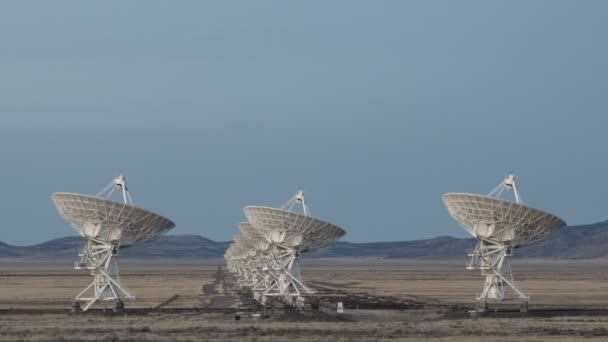 Большие радиотелескопы — стоковое видео