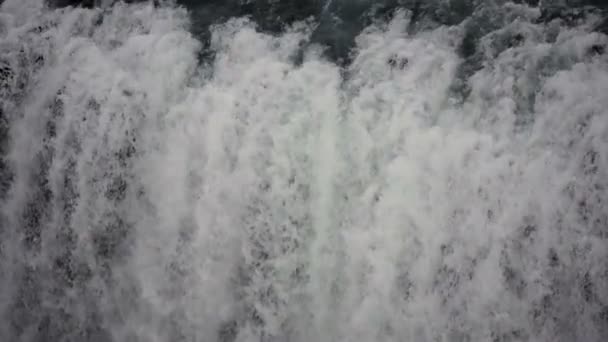 Slowmotion Gullfoss waterval close-up — Stockvideo