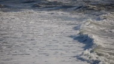 Slowmotion okyanus dalgaları Breaking