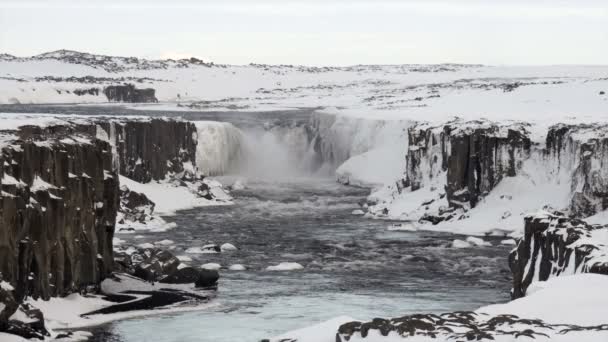 Sellfoss vodopád v zimě — Stock video