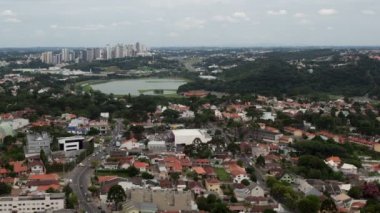 Timelapse Curitiba havadan görünümü uzaklaştırma