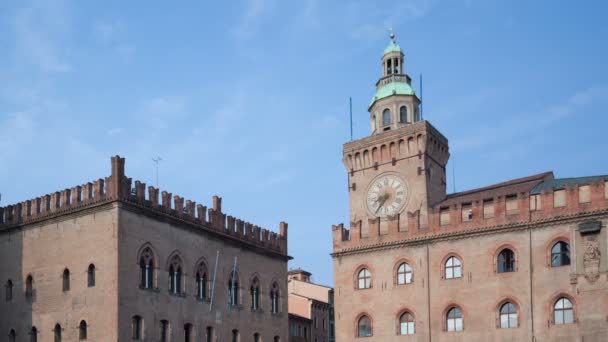 Zeitraffer Bologna Piazza Maggiore aus nächster Nähe — Stockvideo