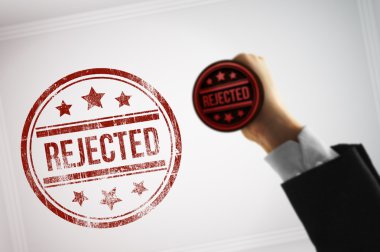 Kırmızı bir damgası ile bir belgeyi reddetme