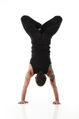 Yoga adam Studio poz