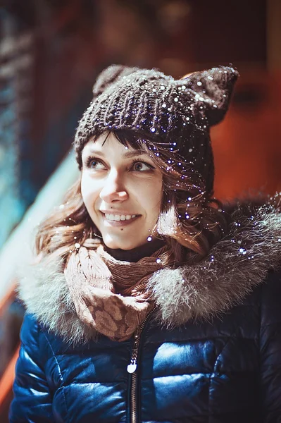 Portrait of young woman — Stock Photo, Image