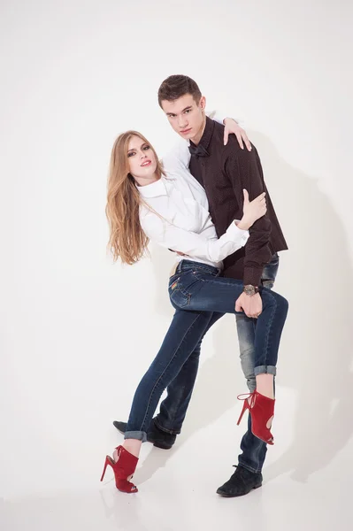 Portrait of happy couple — Stock Photo, Image