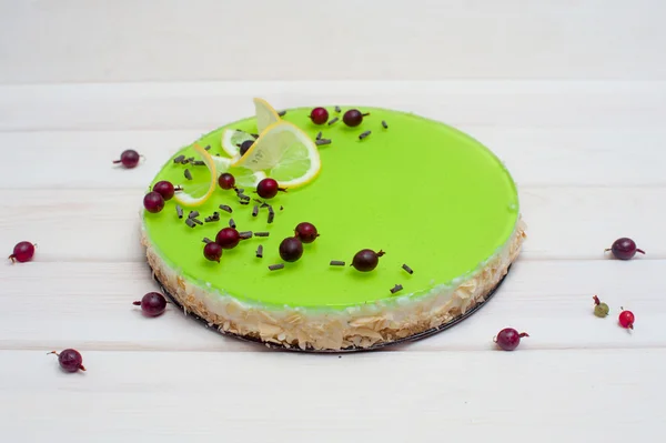 グリーン ゼリーとチーズケーキ ロイヤリティフリーのストック写真