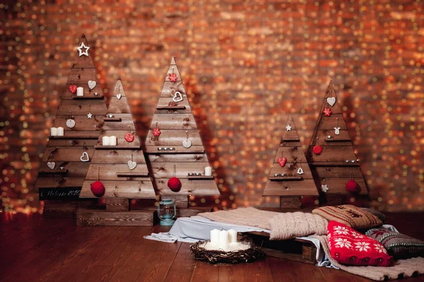 Beautiful Christmas interior with decorated wood tree — Stock Photo, Image