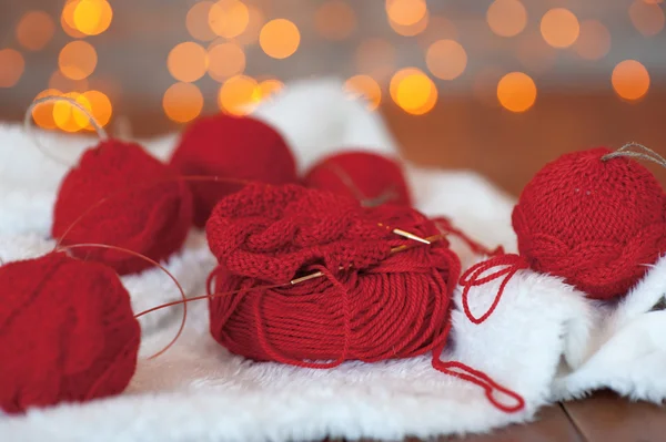 Christmas ball on wool background. Winter decoration. — Stock Photo, Image