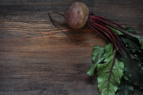 Fresh vegetables beetroot on  wooden background. — Stock Photo, Image