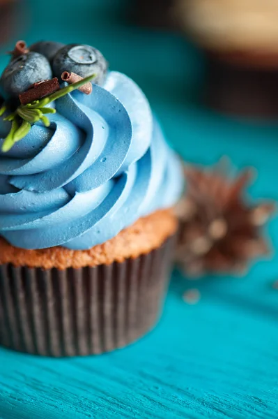 Yaban mersini kremalı cupcake