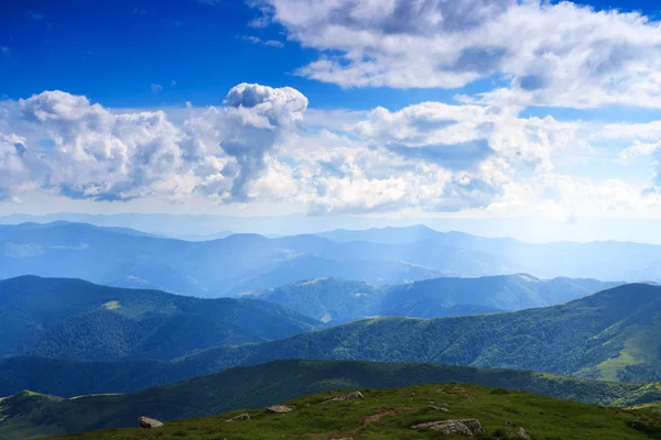 Cloudy sky over Carpathians — Stock Photo, Image