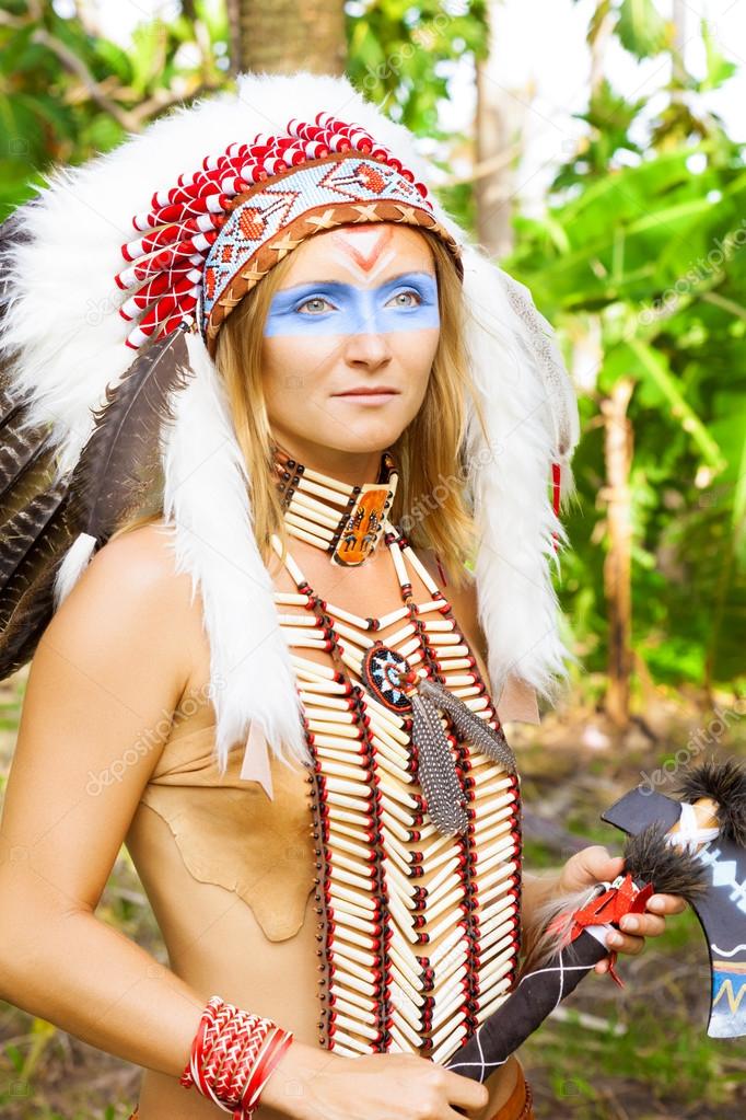 Native american. Indian woman in traditional dress Stock Photo by ©Fotolit2  233000052