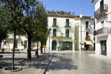 Galdo 'da San Bartolomeo' da dar bir sokak, İtalya 'nın Benevento eyaletinde bir ortaçağ köyü..