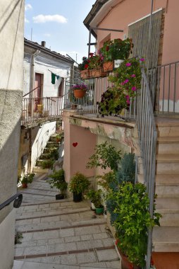 Galdo 'da San Bartolomeo' da dar bir sokak, İtalya 'nın Benevento eyaletinde bir ortaçağ köyü..