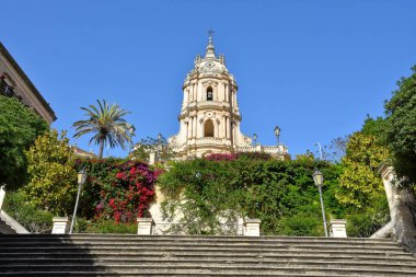 Modica, İtalya 'daki San Giorgio Katedrali cephesi.