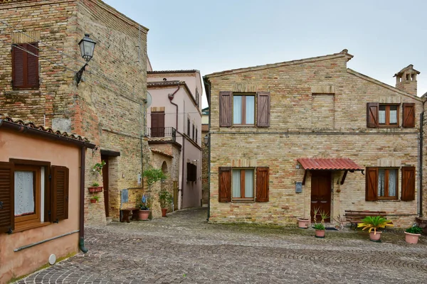 Ulice Mezi Starými Domy Cittanova Alta Středověké Město Marche Regionu — Stock fotografie