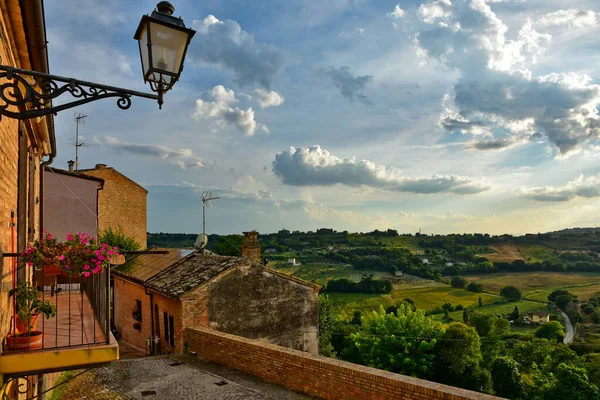 Grönt Landskap Runt Civitanova Alta Medeltida Stad Marche Regionen Italien — Stockfoto