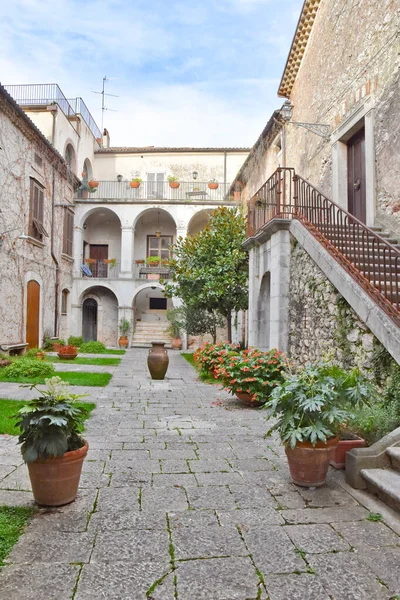 Fornelli Italia 2019 Fachada Una Antigua Casa Pueblo Medieval Región — Foto de Stock