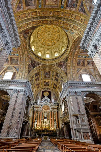 Neapol Włochy Maja 2021 Wnętrze Katedry Poświęconej Jezusowi Historycznym Centrum — Zdjęcie stockowe
