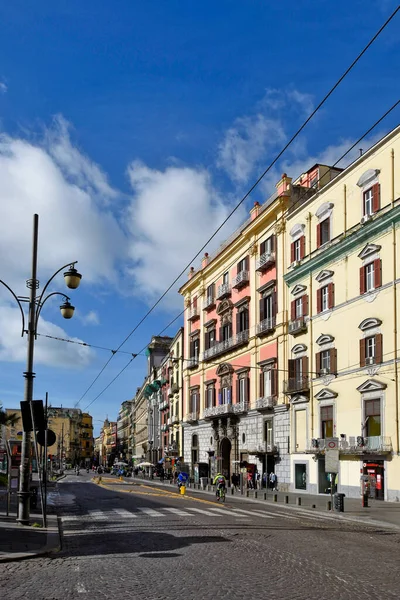 Nápoles Italia Mayo 2021 Una Calle Centro Histórico Ciudad Entre — Foto de Stock
